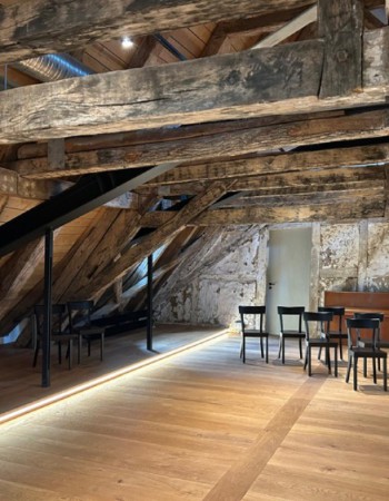 saal unter dem dach quilow 